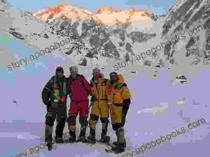 Alex Txikon, Simone Moro, And Ali Sadpara Mendia Biluzia Nanga Parbat Mendian Egindako Neguko Lehen Igoaldia