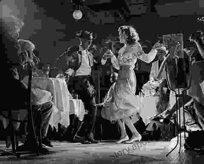 Black And White Photo Of A Crowded Jazz Club In Budapest In The 1930s The Genesis And Structure Of The Hungarian Jazz Diaspora (Ashgate Popular And Folk Music Series)