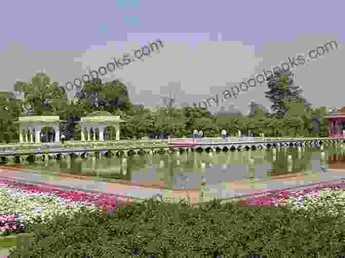 Shalimar Bagh, Srinagar Srinagar: An Architectural Legacy (Intach Roli Guide)